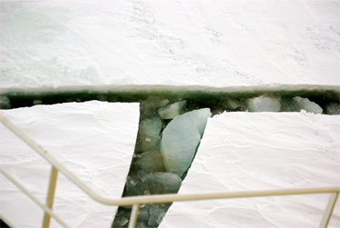 ice cracking in McMurdo Sound