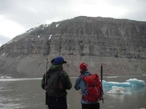 glaciers expose geologic history