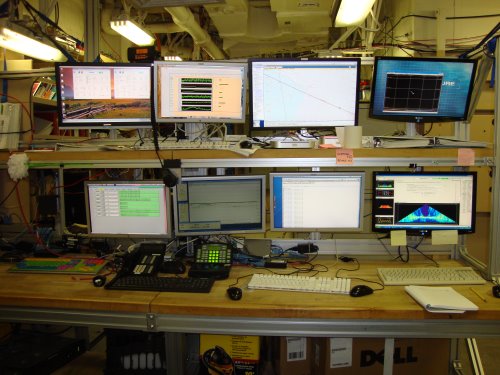 Computer bank to monitor the sonar data