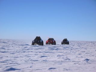 The Indian traverse arrives at South Pole.