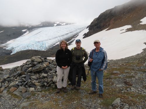 PolarTREC educator Lisa Seff, Dr. Robert Campbell and Dr. Steve Okkonen