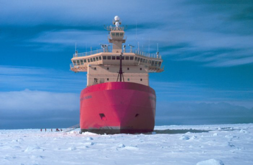 The icebreaker R/V Nathanial B. Palmer