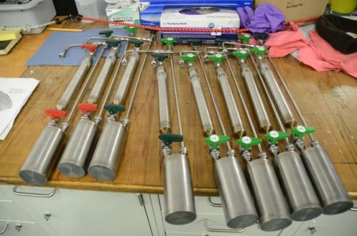 Sampling tubes fro helium attached to part of the extraction equipment