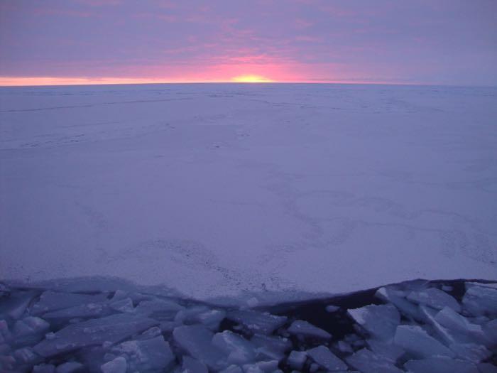 Sea Ice Watch quiz #1. Photo by Chantelle Rose (PolarTREC 2011), Courtesy of ARCUS.