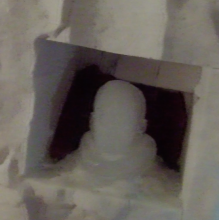Amundsen's bust in the tunnel