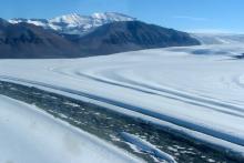 Flying low over the Shackleton Glacier