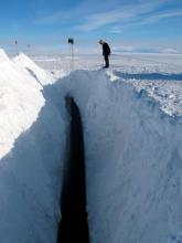 Crevasse on the way to South Pole